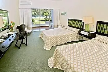 Atlantis Sintra 4* אסטוריל